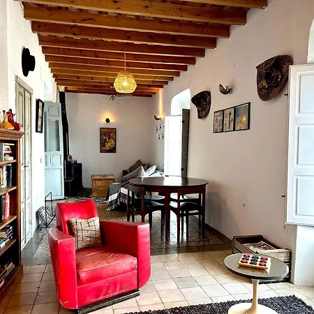 Spacious Private Vejer Patio Holiday home